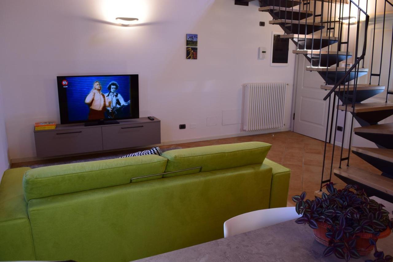 Borghetto Country Apartments Saludecio Екстер'єр фото