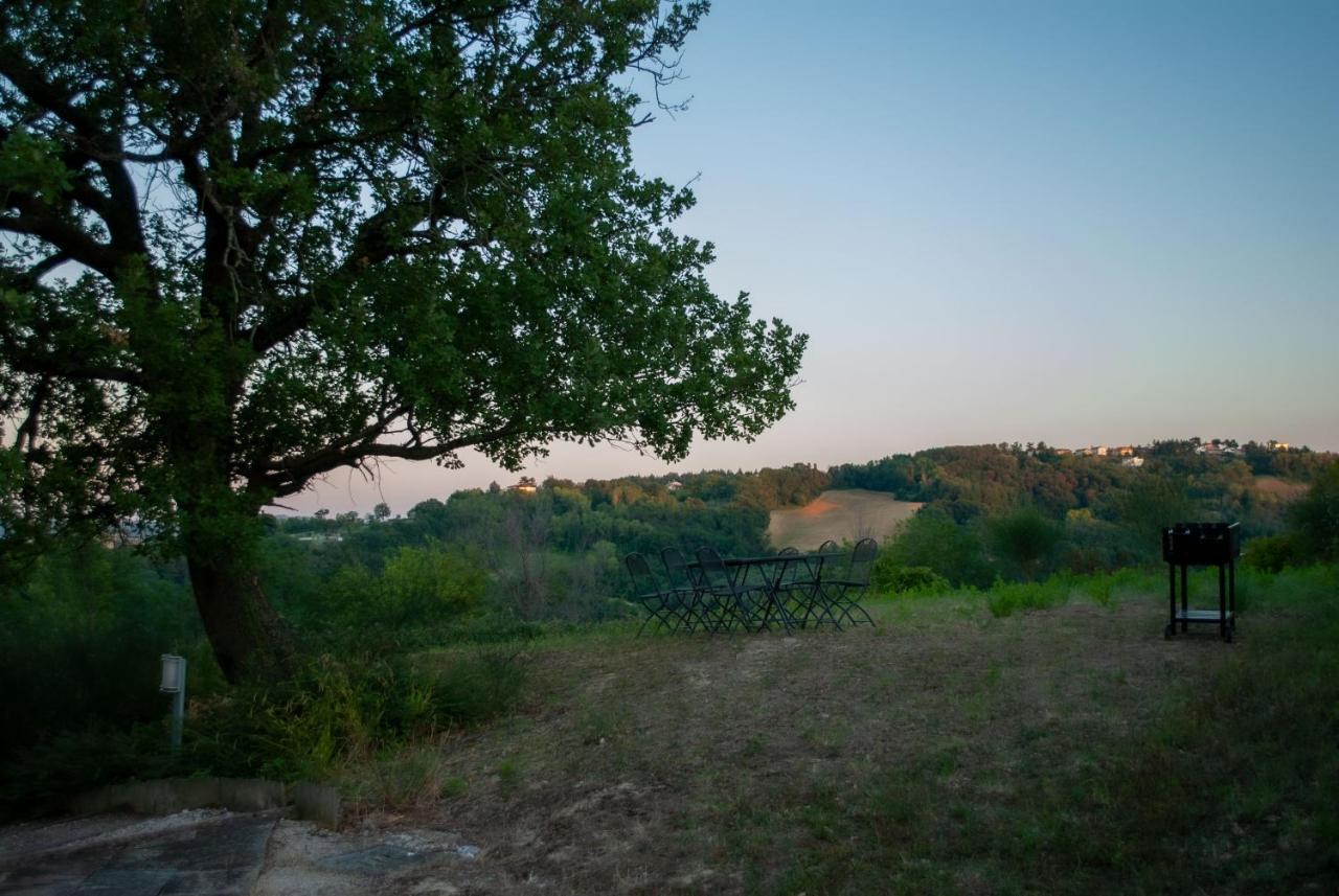 Borghetto Country Apartments Saludecio Екстер'єр фото